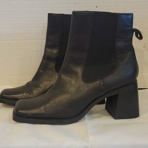 WHITE‎ MOUNTAIN BLACK LEATHER SHOE BOOTS WITH 2-1/" HEEL